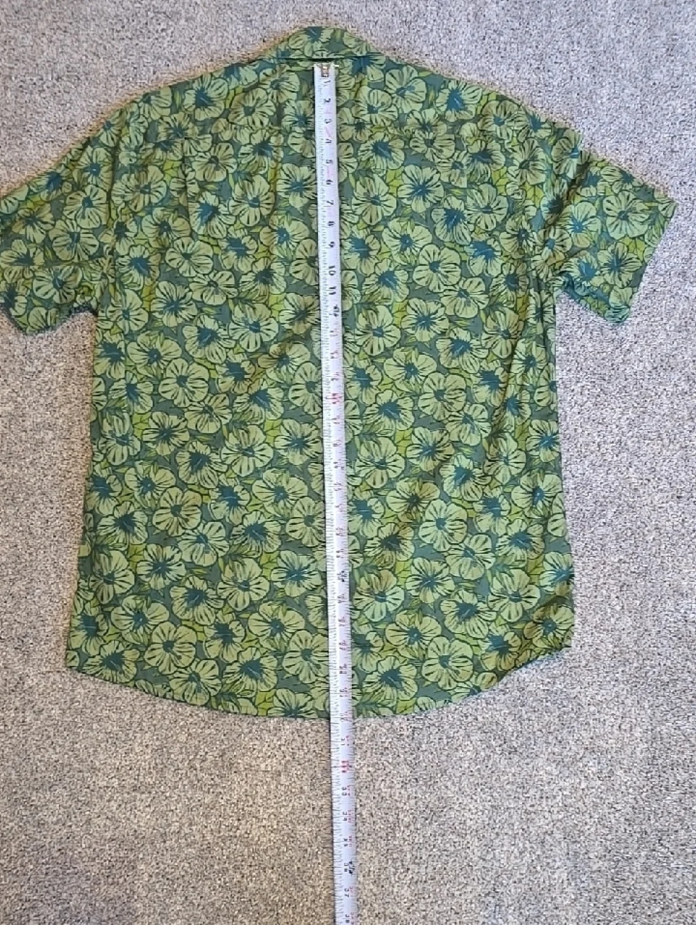 Amazon Essentials Green Floral Short-Sleeve Button-Down Shirt - Picture 5 of 8